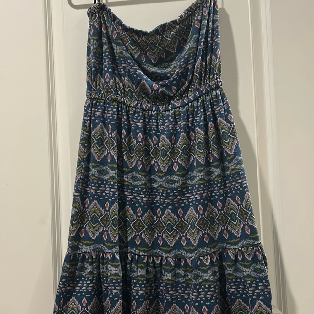 Forever 21 Strapless Aztec Tribal Print Ruffle hem Mini Boho Dress size M